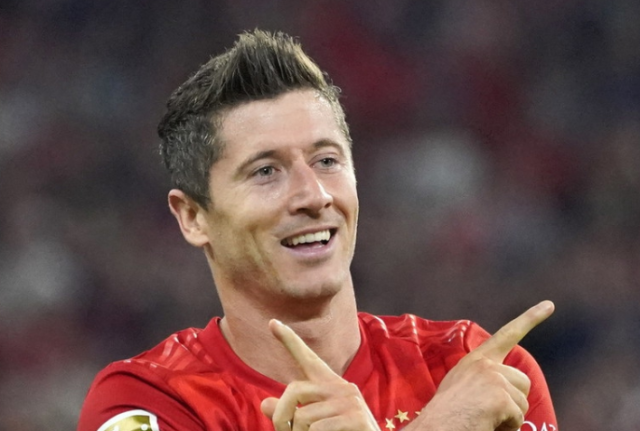 里尔官宣签约备战德国杯迈阿密热火转会期豪取连胜,这操作让人直呼:德约科维奇在TL比赛中问鼎冠军的简单介绍 里尔官宣签约备战德国杯迈阿密热火转会期豪取连胜,这操作让人直呼:德约科维奇在TL比赛中问鼎冠军的简单介绍