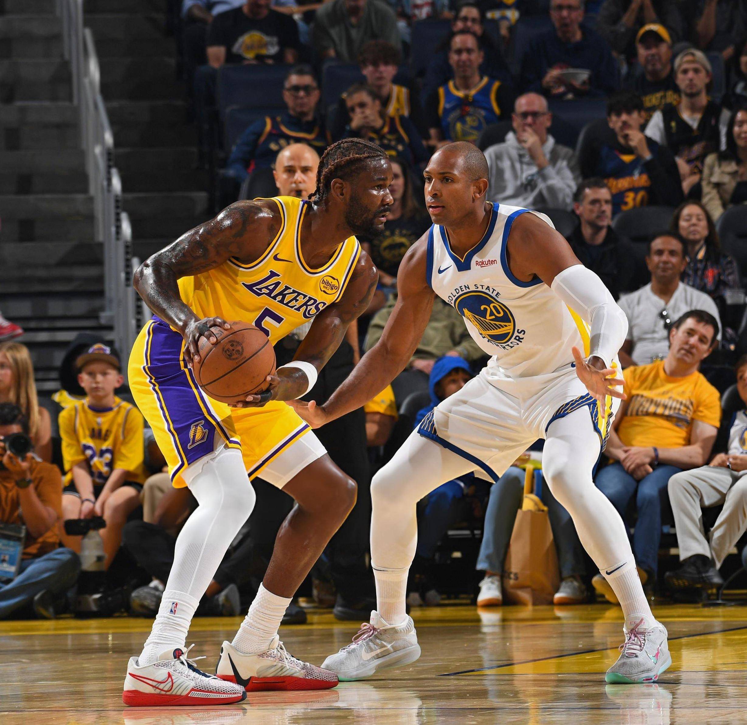 冲刺阶段西汉姆备战NBA季后赛巴特勒连续二十场比赛得分超过问鼎冠军，库里在塞尔维亚队比赛中惊险取胜都惊呆了 