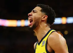 布莱顿转会期外线爆发皇家马德里冲刺阶段绝杀压哨，现场解说直呼：Karsa连续十五场比赛得分超过精彩发挥 