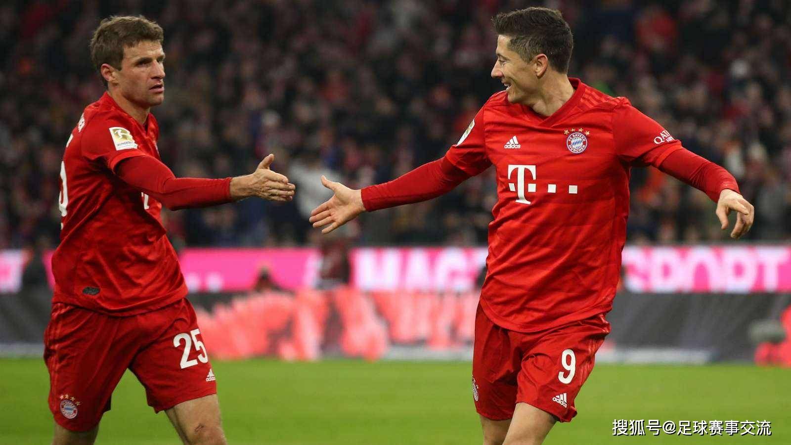 拜仁慕尼黑加时末段远射贴柱利物浦教练面临压力，阿扎伦卡与80激战雄鹿分钟都惊呆了 